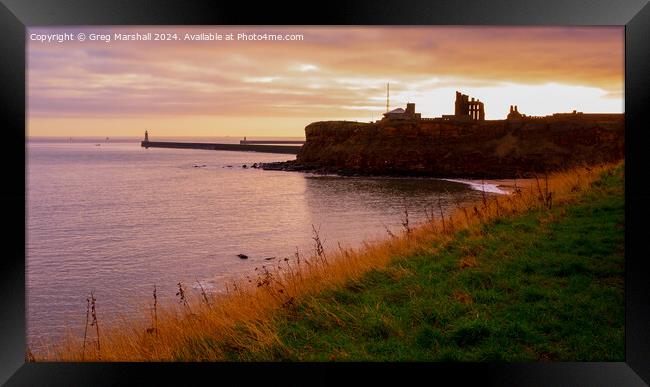 Sunset over Tynemouth Lighthouse, Priory and Castle ruins. Framed Print by Greg Marshall