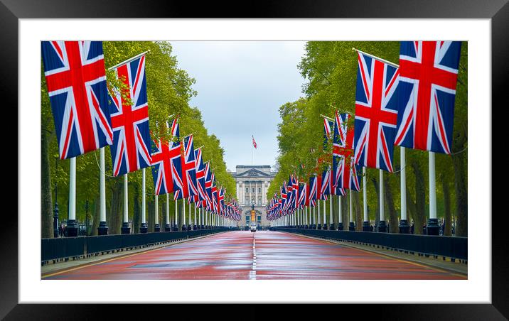 The Mall London Framed Mounted Print by T2 
