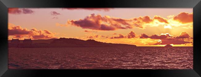 Scottish coastal sunset, Prestwick, Ayrshire. Framed Print by Allan Durward Photography
