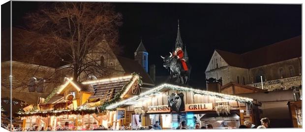 Christmas market Germany  Canvas Print by Les Schofield