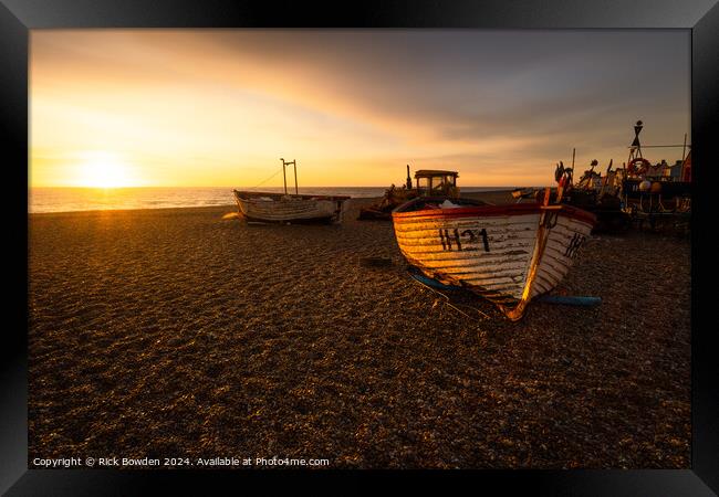 Sunrise at Aldeburgh Beach Framed Print by Rick Bowden