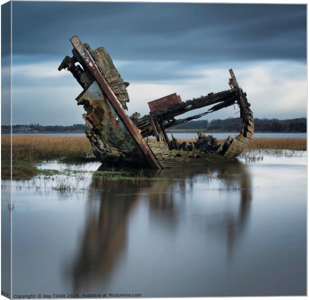 Fleetwood wreck Canvas Print by Ray Tickle