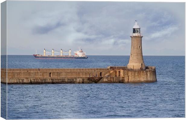 Tynemouth Lighthouse and North Pier   Canvas Print by Martyn Arnold
