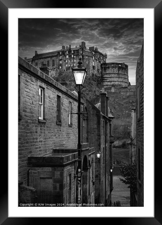 Edinburgh Vennel view of the castle Framed Mounted Print by RJW Images