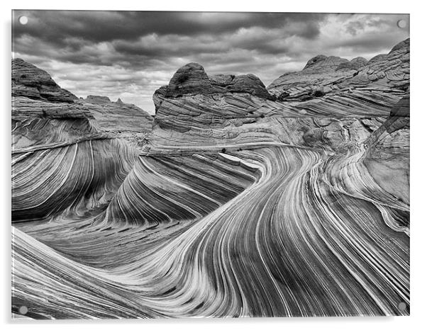 The Wave - Black & White Acrylic by Sharpimage NET