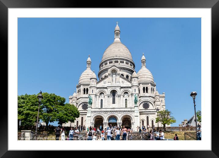 Sacré-Cœur, Paris Framed Mounted Print by Man And Life