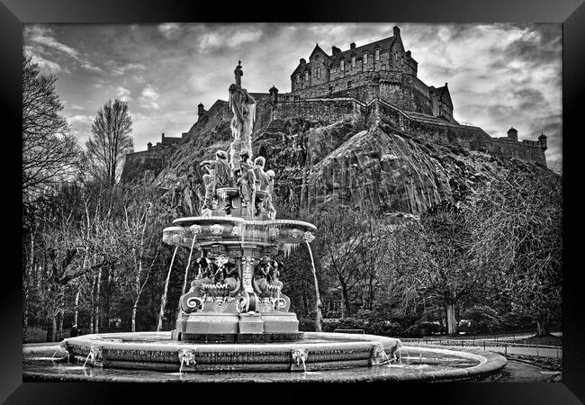 Edinburgh Castle and Ross Fountain Framed Print by Darren Galpin