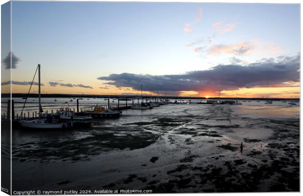 Minster-on-sea sunset Canvas Print by Ray Putley