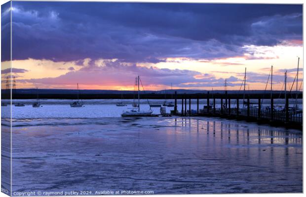 Minster-on-sea Sunset Canvas Print by Ray Putley