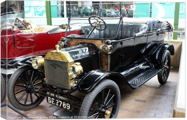 1914 Ford Model T at Beaulieu Motor Museum. Canvas Print by Ray Putley