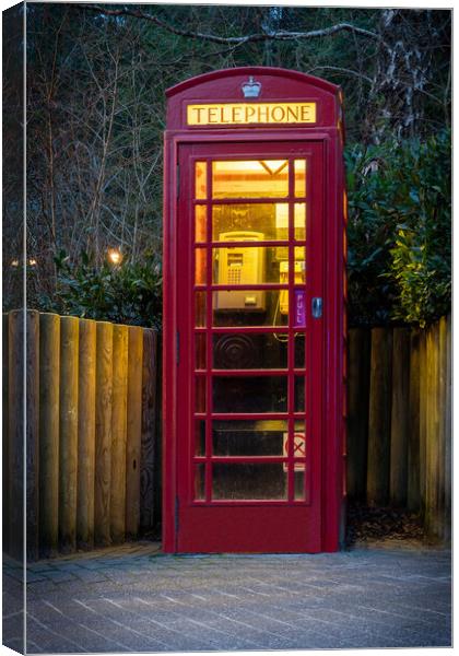 Red Phone Box Canvas Print by Richard Downs