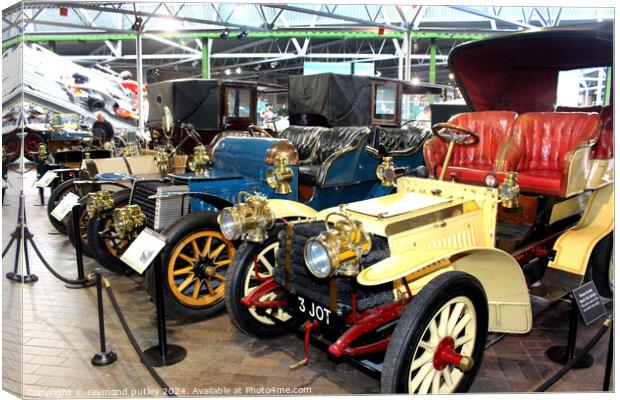Cars at Beaulieu motor museum Canvas Print by Ray Putley