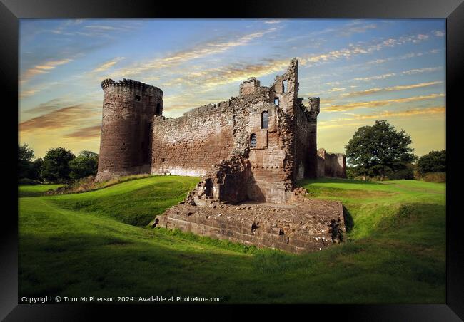 Bothwell Castle Framed Print by Tom McPherson