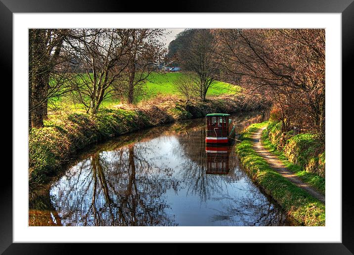 Narrowboat on the Union Canal Framed Mounted Print by Tom Gomez