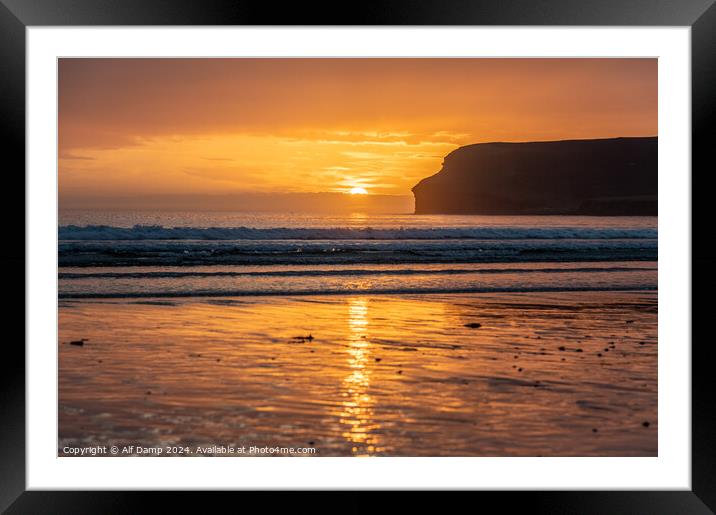 Dunnet Bay Sunset Framed Mounted Print by Alf Damp