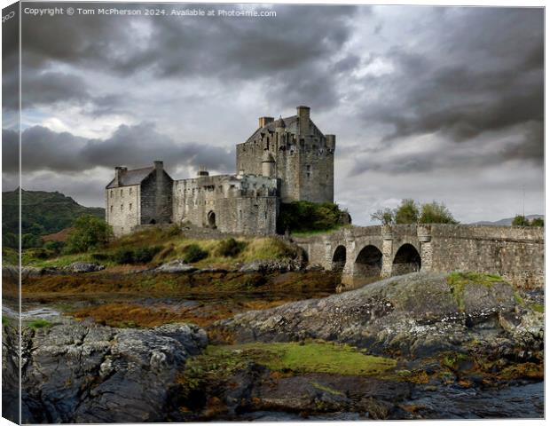 Eilean Donan Castle  Canvas Print by Tom McPherson