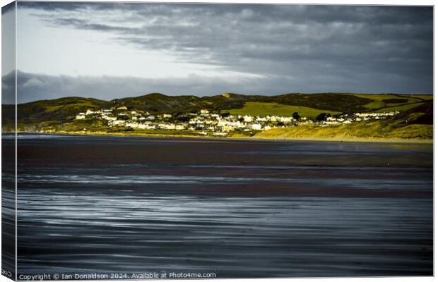 Woolacombe View Canvas Print by Ian Donaldson