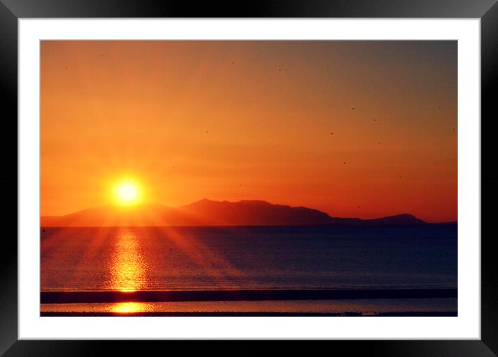 Last rays of the day, an Arran sunset Framed Mounted Print by Allan Durward Photography