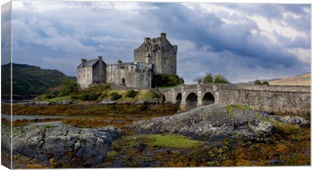 Eilean Donan Castle Scotland Canvas Print by Tom McPherson