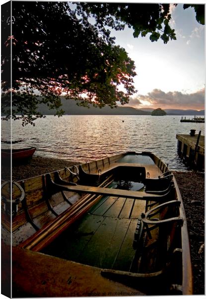 Rowing boat on the shore at Windermere Canvas Print by Phil Brown