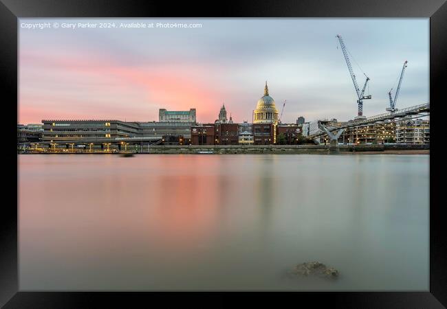 St Paul's Cathedral, at sunset Framed Print by Gary Parker