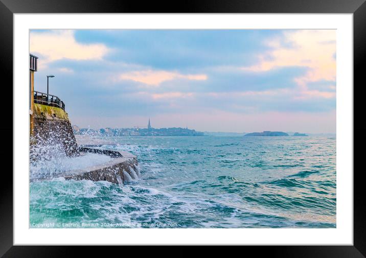 2019 02 21, Brittany, France: High tide in Saint-Malo Framed Mounted Print by Laurent Renault