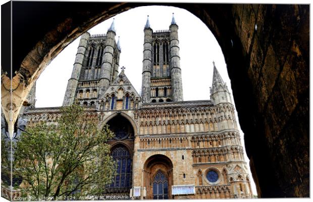 Cathedral, Lincoln, Lincolnshire, UK. Canvas Print by john hill