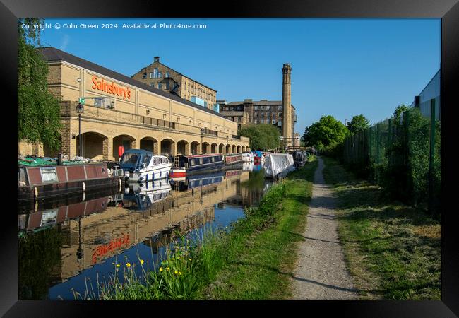 Huddersfield Broad Canal Framed Print by Colin Green