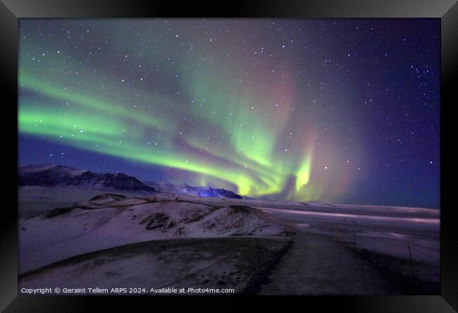 Aurora Borealis (Northern Lights) from Jokulsarlon Glacier, Southern Iceland Framed Print by Geraint Tellem ARPS