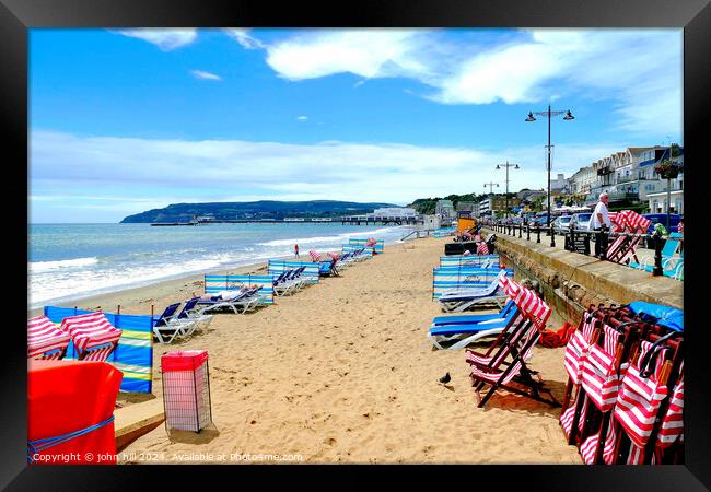 Sandown Beach. Framed Print by john hill