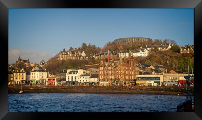 Oban Sea Front, Scotland Framed Print by Rob Cole
