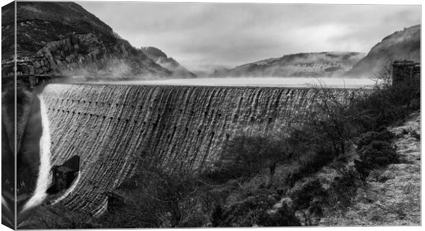 Caban Coch Dam Canvas Print by Alan Tunnicliffe