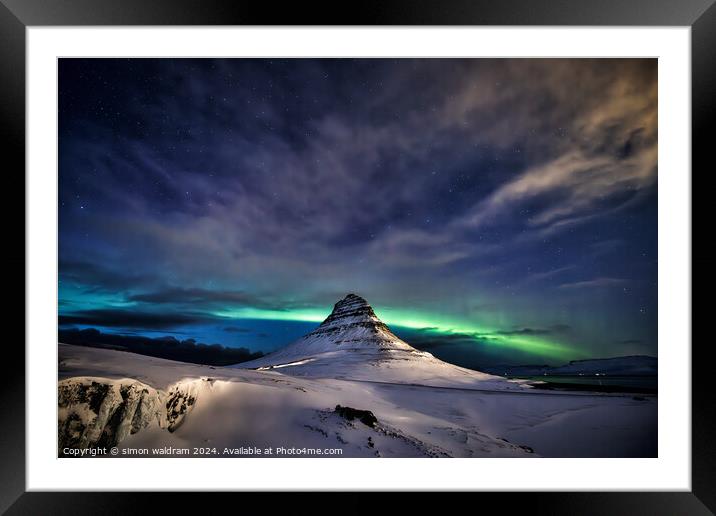 Kirkjufell mountain Framed Mounted Print by simon waldram