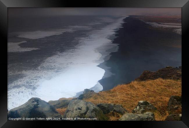 Black sand beach from Reynisfjara, southern Iceland Framed Print by Geraint Tellem ARPS