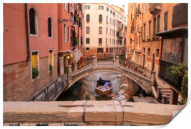 Rio dei Bareteri Canal, Venice Print by Colin Green