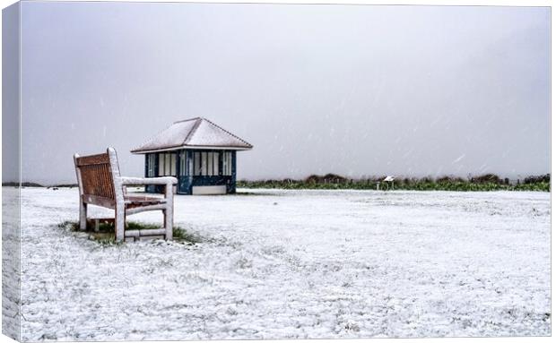 A snowy day at Hunstanton Canvas Print by Gary Pearson