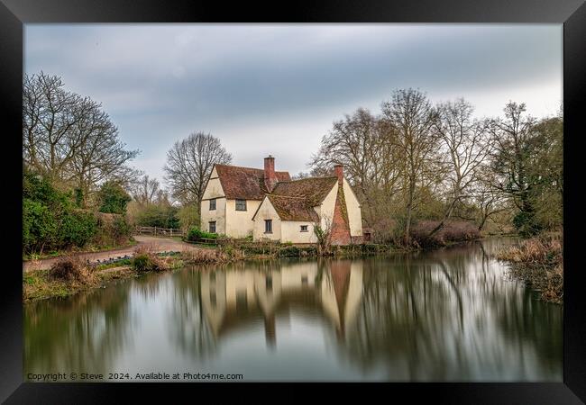 Reflection of Willy Lott's Cottage in the River Stour, Flatford, East Bergholt, Suffolk Framed Print by Steve 