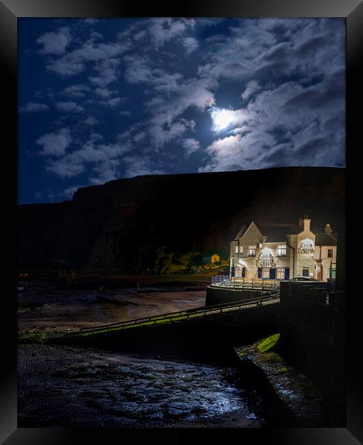 The Cod and Lobster pub in Staithes. Framed Print by Chris North