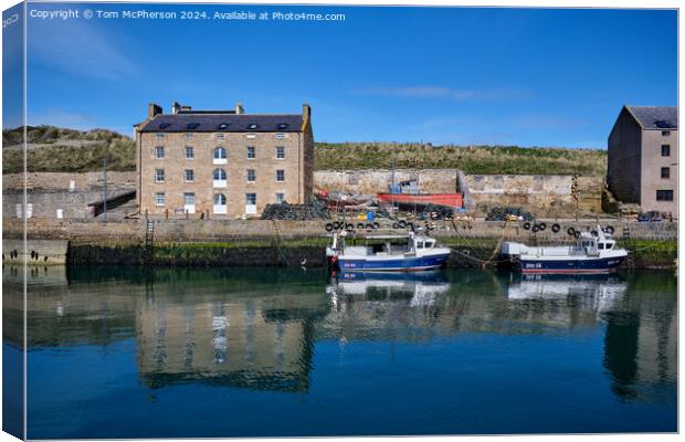 Burghead harbour Canvas Print by Tom McPherson