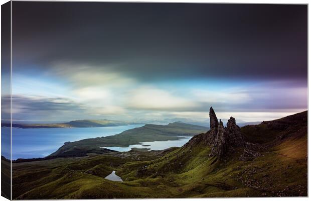 The Old Man of Storr Canvas Print by Ian Good