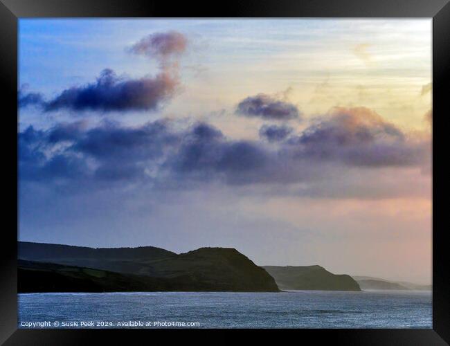 Winter Morning Moods of the Dorset Coastline in Ja Framed Print by Susie Peek