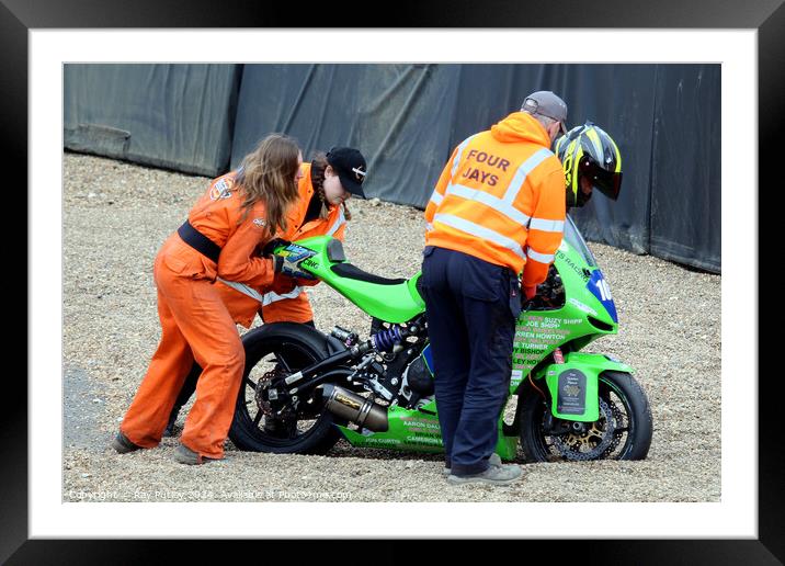 BMCRC Thunderbike Sport & BMCRC SuperTwins Framed Mounted Print by Ray Putley