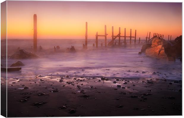 Sunrise at Happisburgh in Norfolk Canvas Print by Stephen Mole