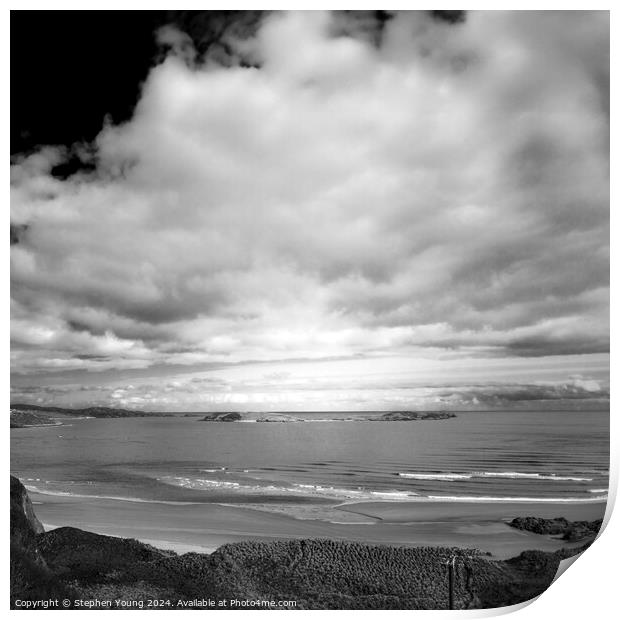 Coastal Wave of the Scottish Highlands Print by Stephen Young