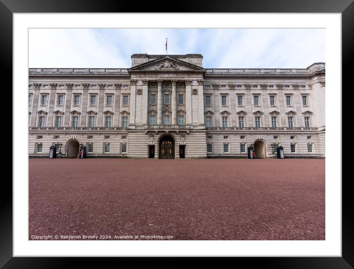 Buckingham Palace Framed Mounted Print by Benjamin Brewty