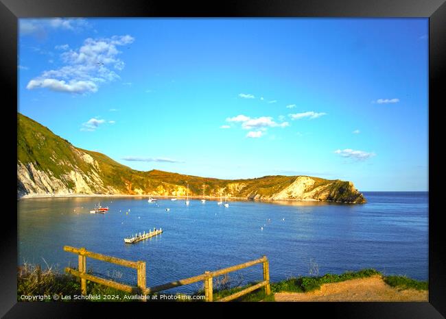 Lulworth Cove Dorset Framed Print by Les Schofield