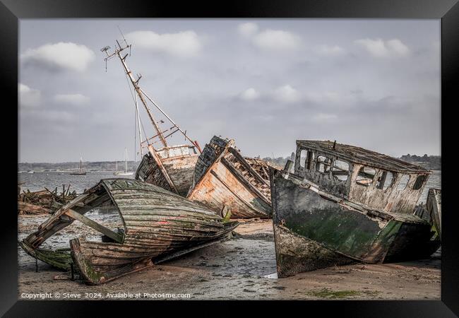 Fine Art View of Dilapidated Boat Wrecks on the River Orwell, Pin Mill, Suffolk Framed Print by Steve 