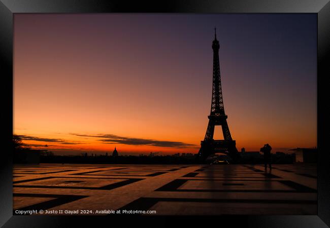 Sunrise at Trocadéro Square Eiffel Tower  Framed Print by Justo II Gayad
