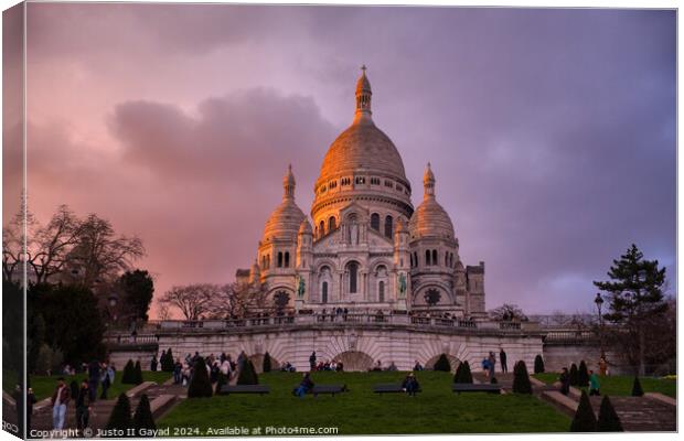 Basilica of the Sacred Heart of Paris, Montmartre Canvas Print by Justo II Gayad
