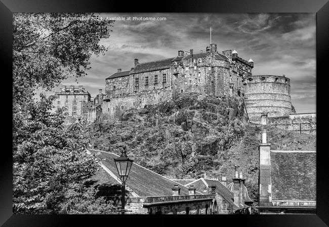 Edinburgh Castle from the Vennel (black and white) Framed Print by Angus McComiskey